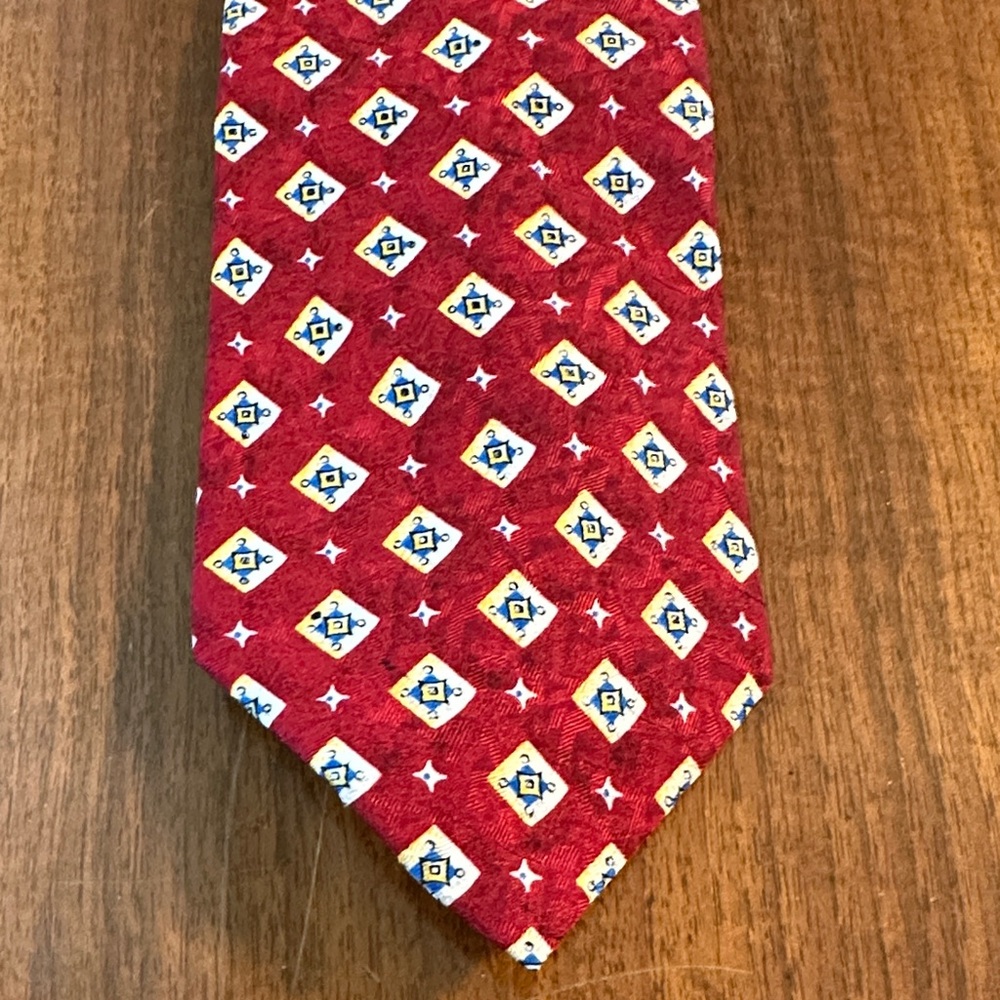 Pitti‎ Uomo Moda Red, White, Yellow & Blue Silk Tie with Diamond Print